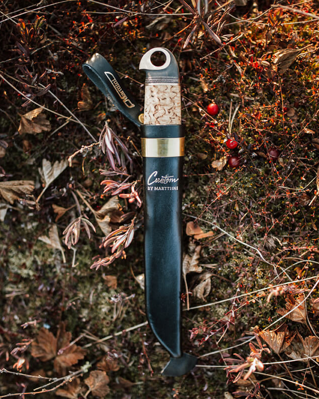 Read entire post: The story behind a Custom knife: Krista Ylinen's Nomad
