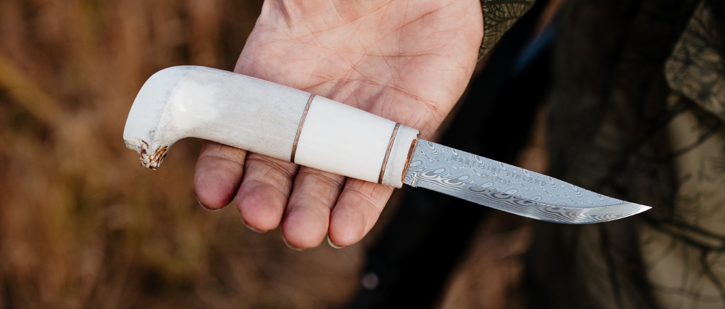 MÄRZANGEBOT<BR> CUSTOM-MESSER KAUFEN<BR> LUMBERJACK STAINLESS GRATIS ERHALTEN